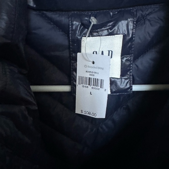 Gap Women’s PrimaLoft® Luxe Lightweight puffer jacket
Navy Blue size Large - Picture 6 of 6